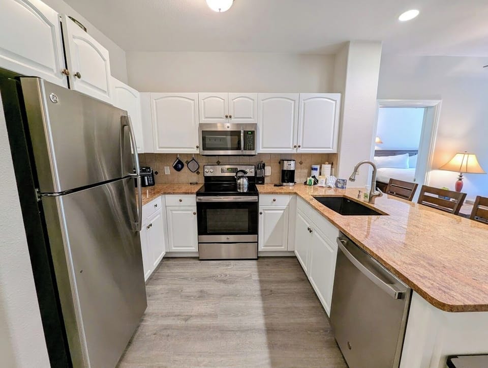 Fully equipped kitchen