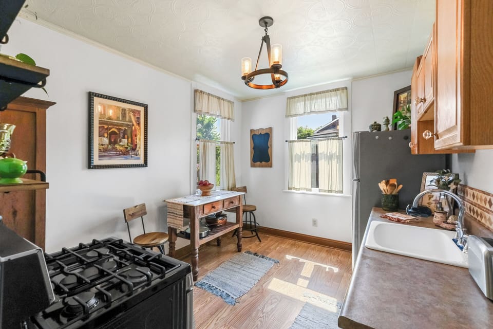 Ideal for pancake mornings, cooking together, and family memories.