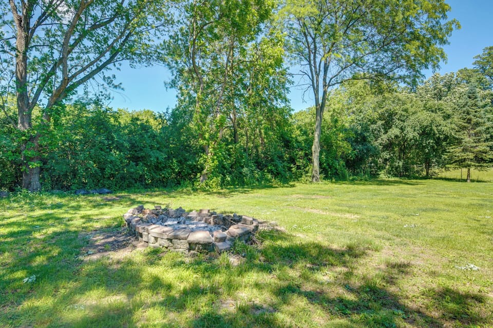 Yard Area | Wood-Burning Fire Pit