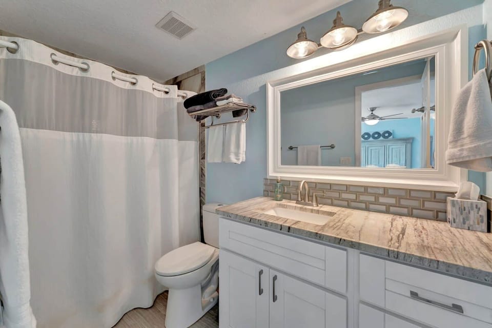 The Tarpon Treasure - Family Home 5 Mins to Beach House in Tarpon Springs