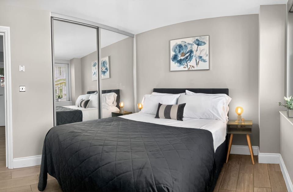 Modern Comfy 5 Location Few Steps From Pier Apartment in Brighton