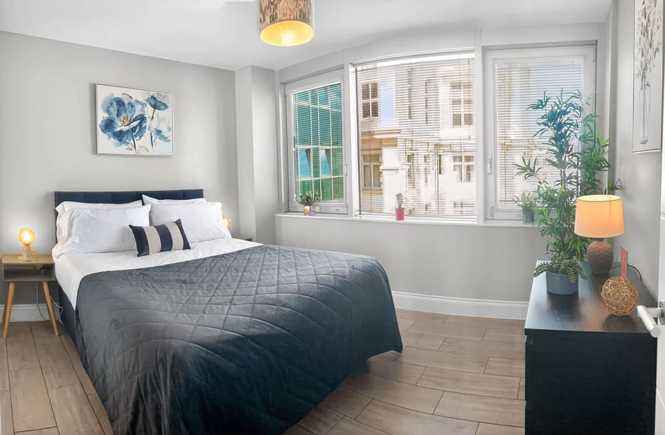Modern Comfy 5 Location Few Steps From Pier Apartment in Brighton
