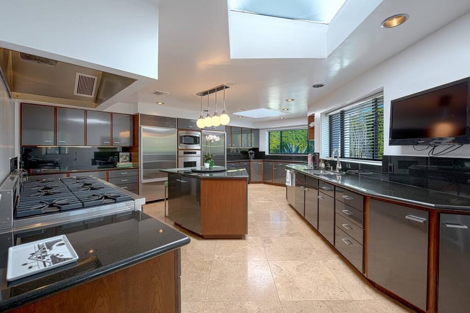 House | 4 bedrooms, high-speed internet