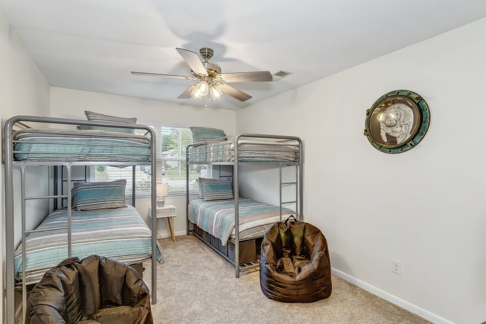 Double the Fun! 🛏️🛏️ Perfect for friends and families, our cozy room features not one, but two comfy twin bunk beds. Rest, recharge, and create lifelong memories together. ✨👫👬 #BunkBedBliss #SharedAdventures #UltimateComfort