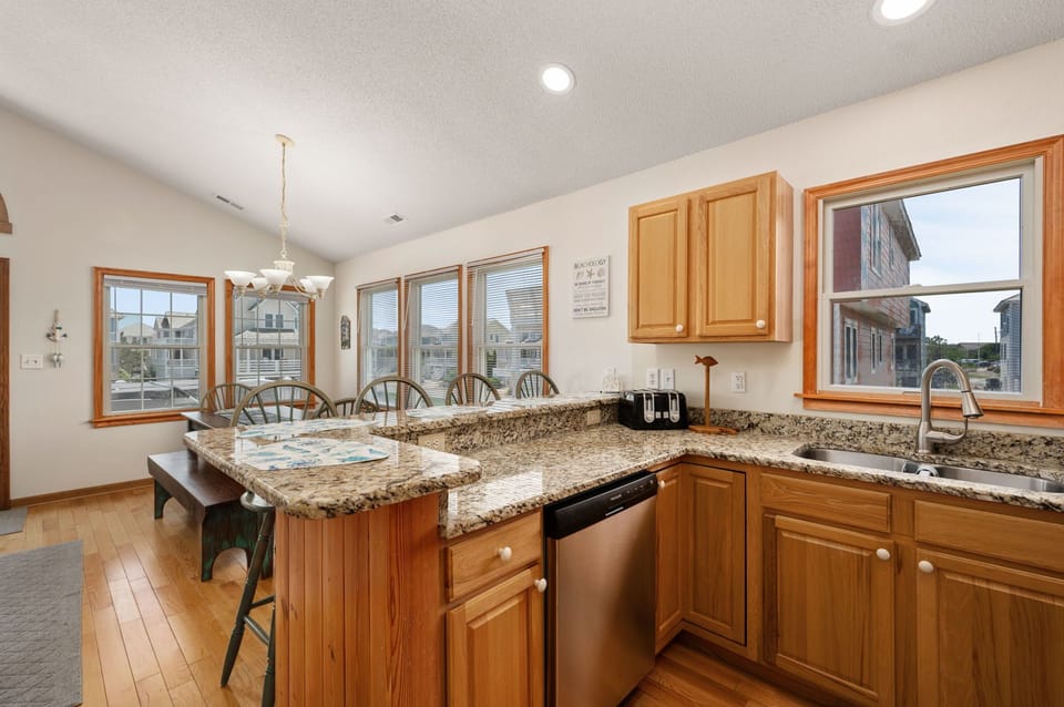 SV31: Beachology | TL Kitchen Area