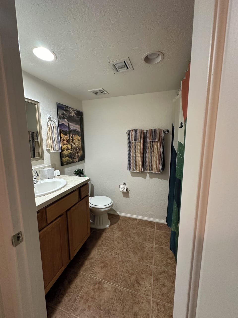 Second bath with full tub and shower