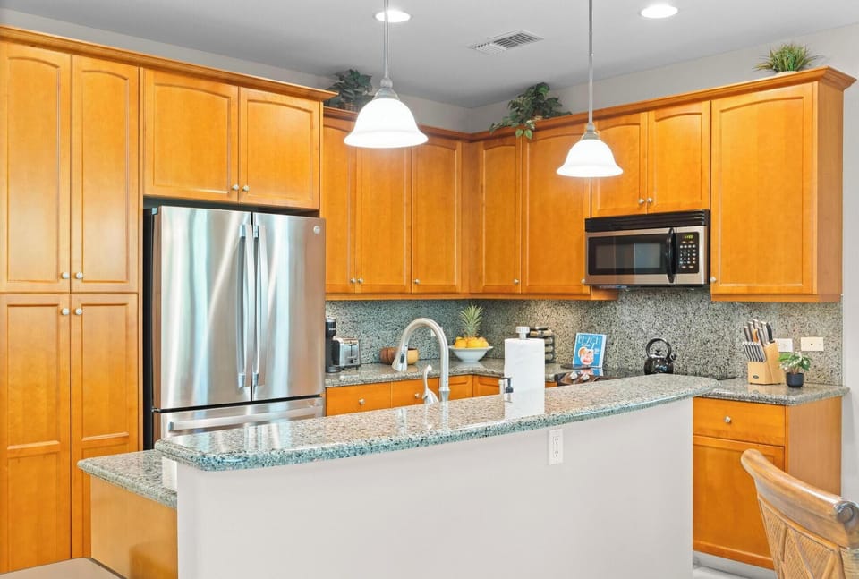Fully Stocked Kitchen