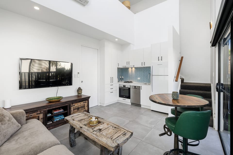 Townhome, 1 Bedroom | In-room dining