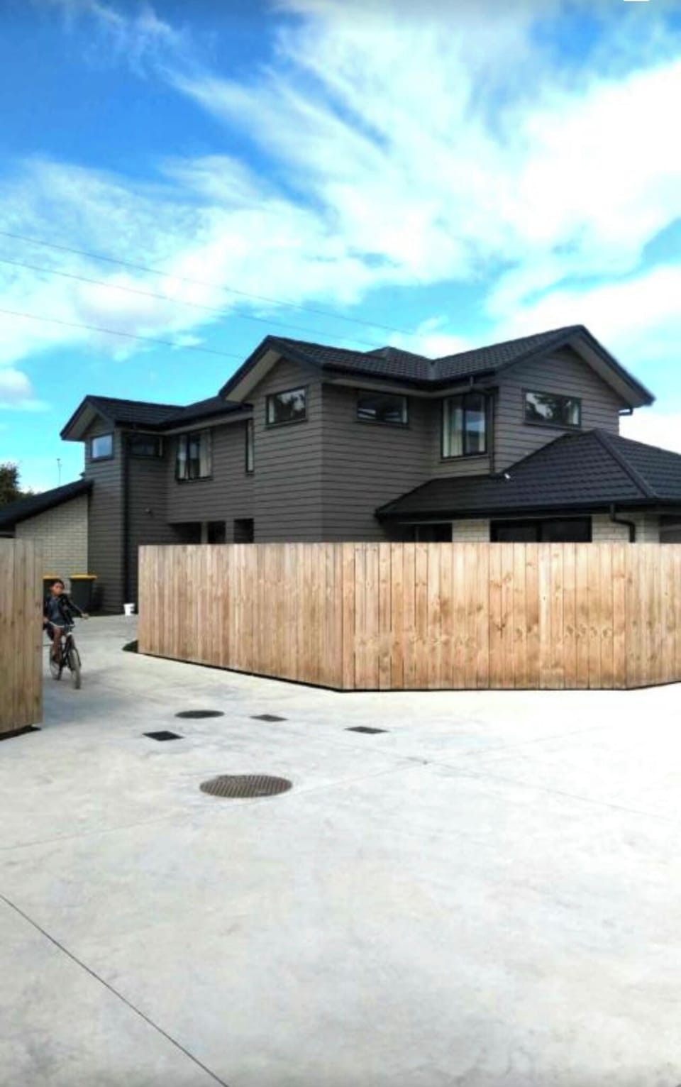Tramway Service Apartments Bed and Breakfast in Hamilton