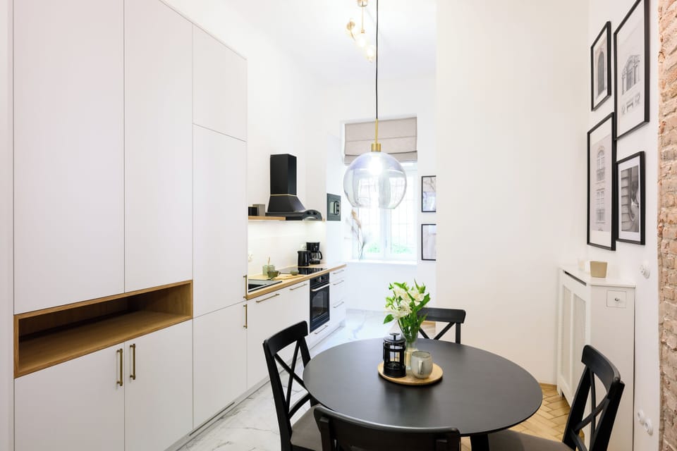 Classic Apartment | Private kitchen | Fridge, microwave, oven, stovetop