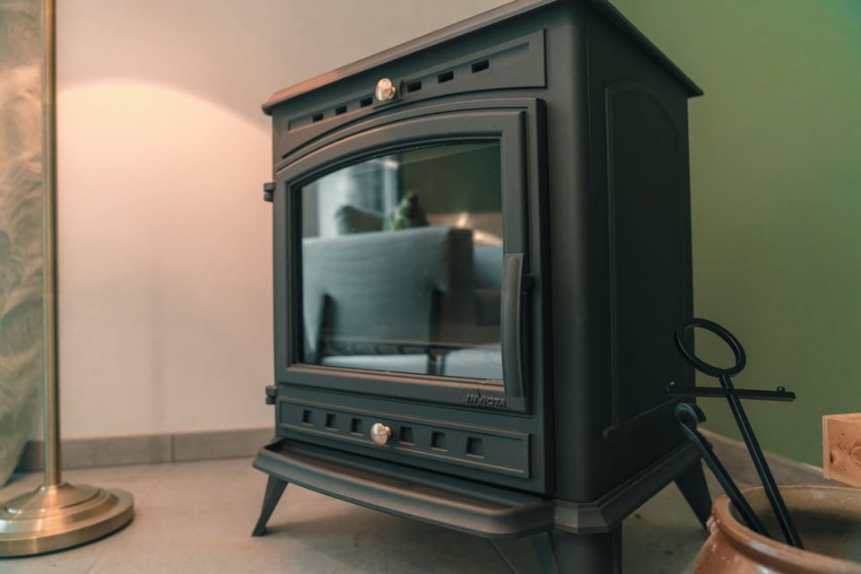 Wood burning stove