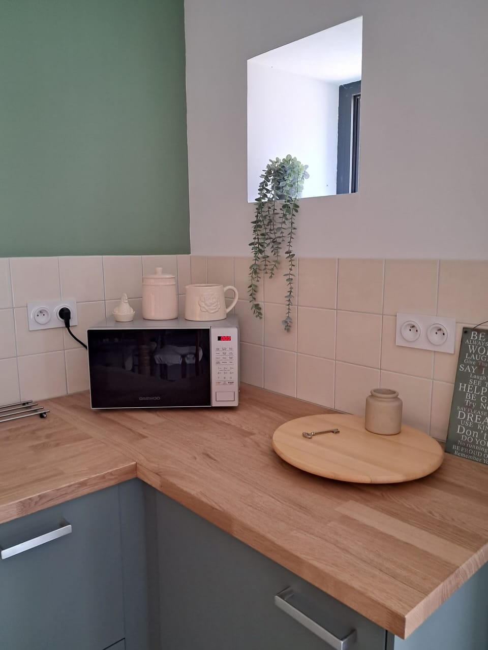 Microwave/grill
