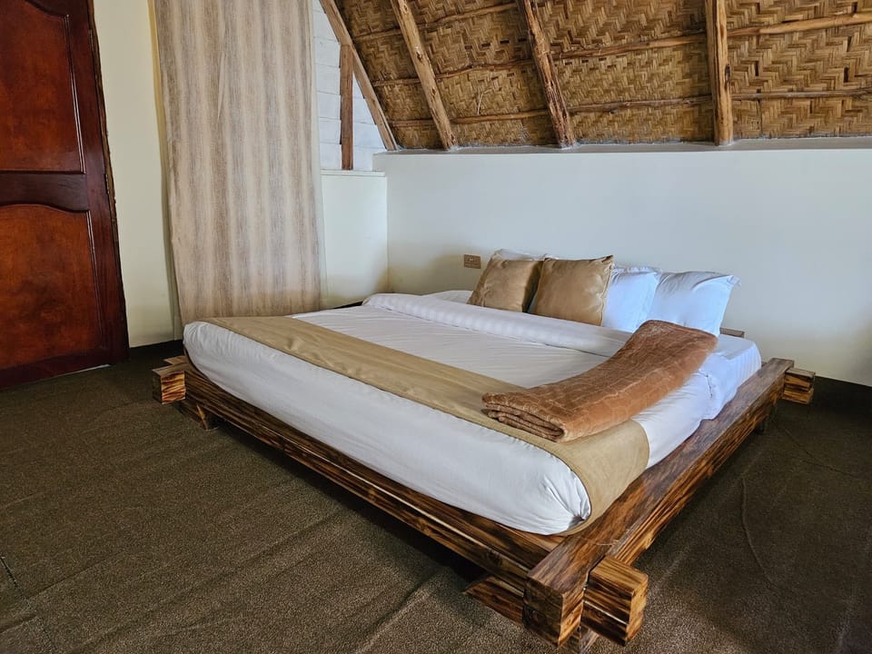 Family Quadruple Room | Free WiFi, bed sheets