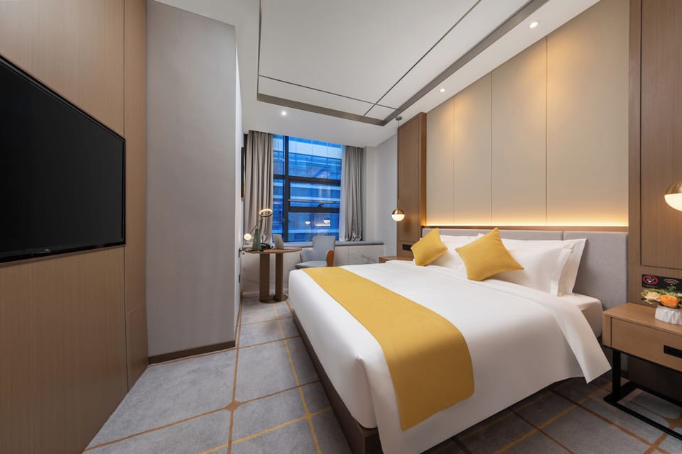 Basic Double Room, City View | Premium bedding, pillowtop beds, desk, laptop workspace