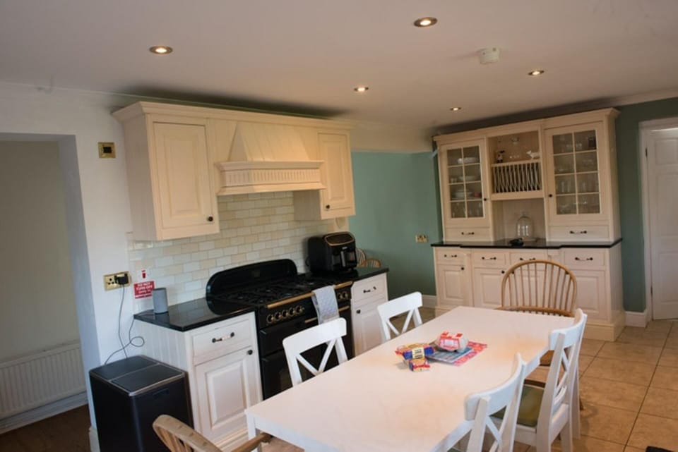 House | Dining