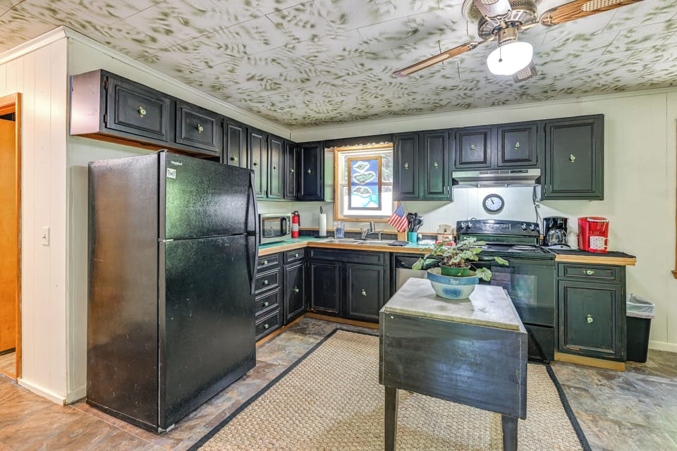 House (2 Bedrooms) | Interior