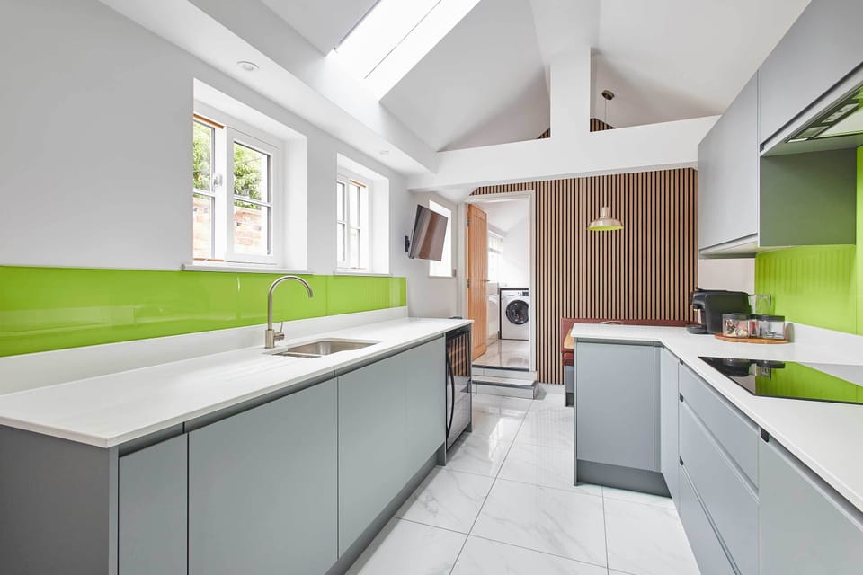 Damson Cottage, Thornton Dale - Host & Stay