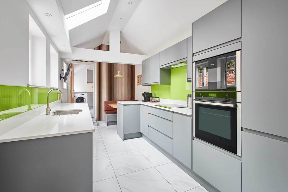 Damson Cottage, Thornton Dale - Host & Stay