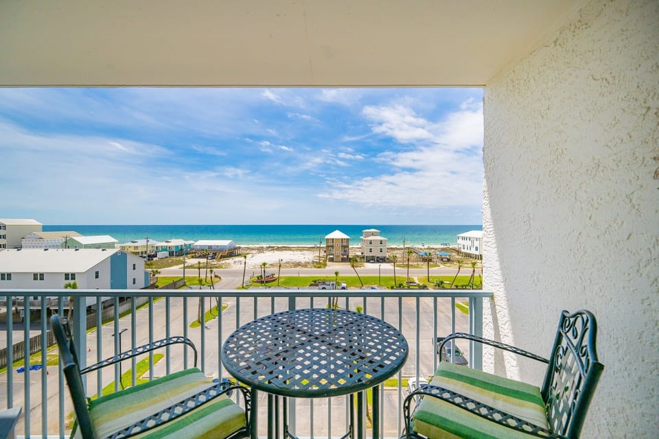 Condo, 1 Bedroom | Property grounds
