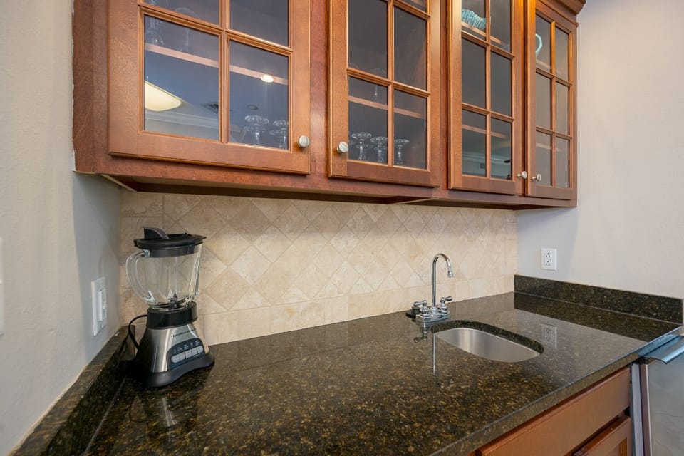 Condo, 4 Bedrooms | Interior