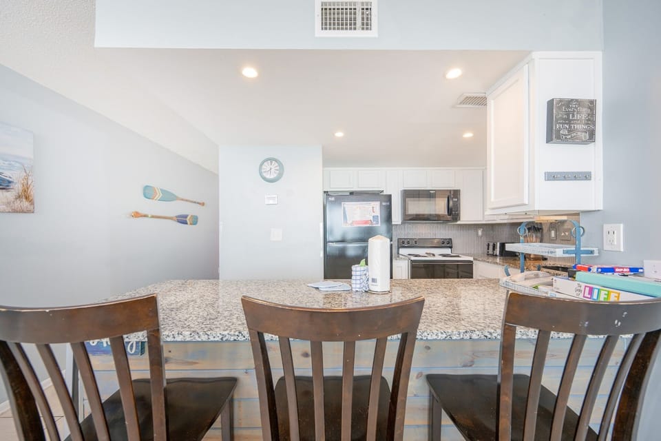 Condo, 2 Bedrooms | Private kitchen | Coffee/tea maker, fridge, oven