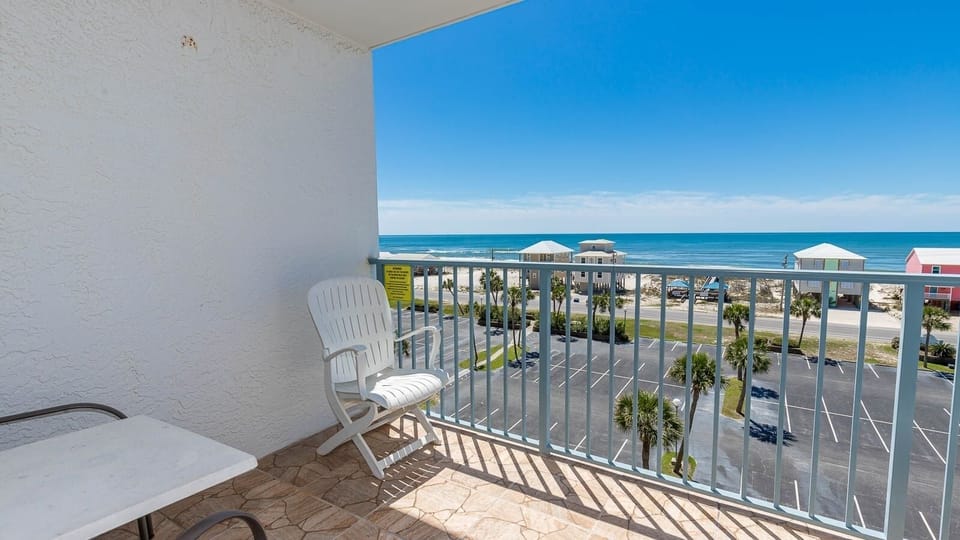 Condo, 1 Bedroom | Property grounds