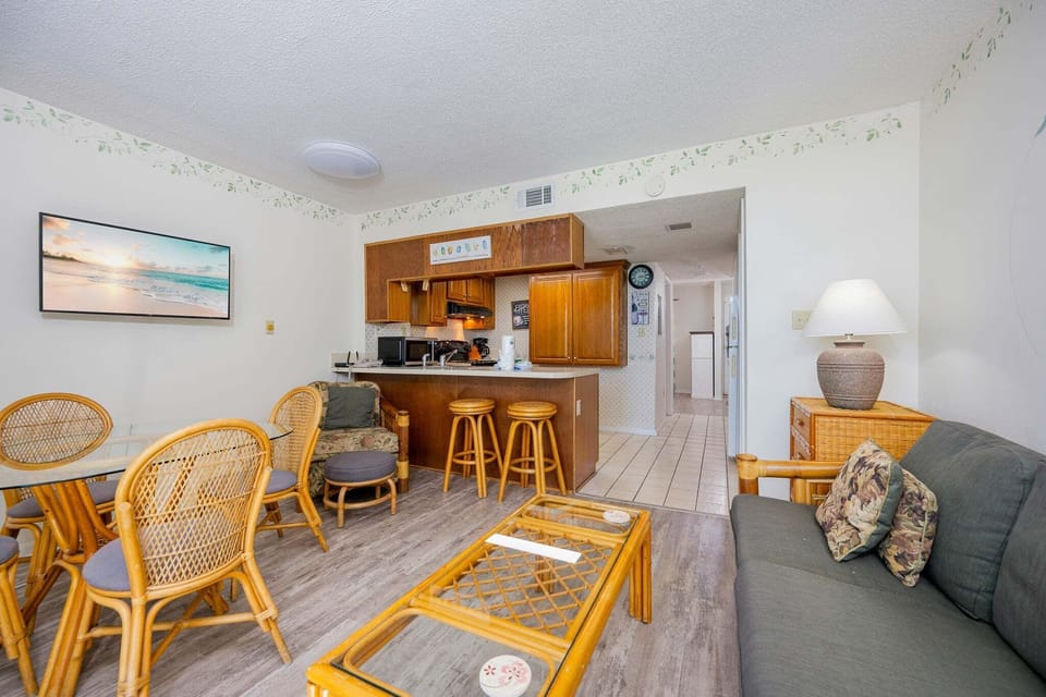 Condo, 1 Bedroom | Living area | DVD player
