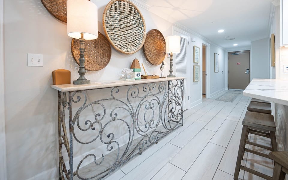 Condo, 3 Bedrooms | Interior