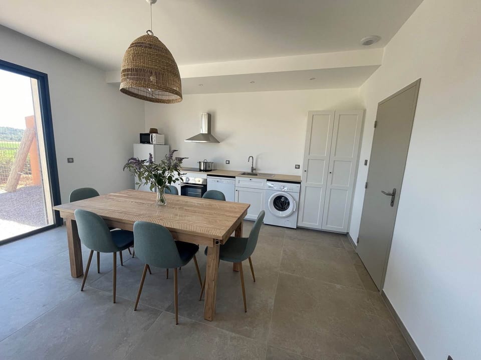 Espace repas 6 personnes