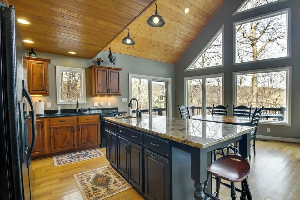 Fully equipped kitchen
