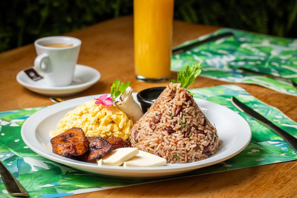 Daily local cuisine breakfast for a fee