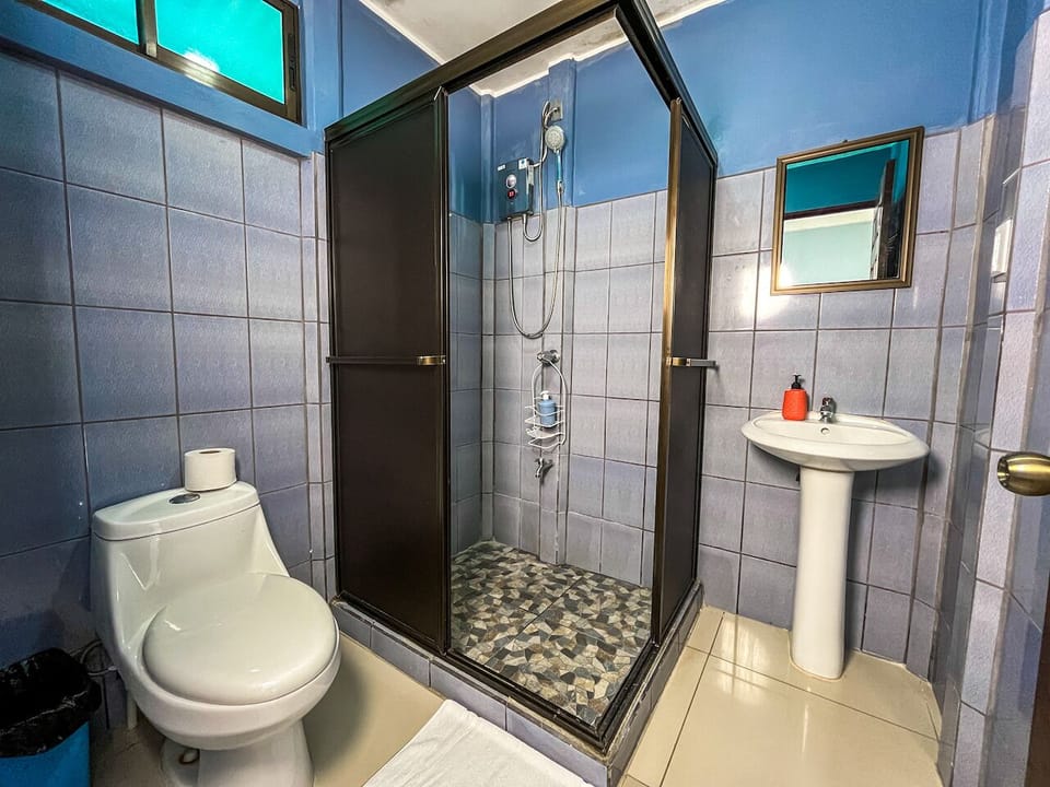 Cabinas Arenal Home Bed and Breakfast in Alajuela Province