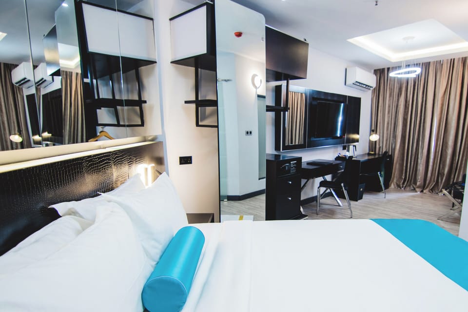 Superior Studio, City View | Desk, laptop workspace, free WiFi