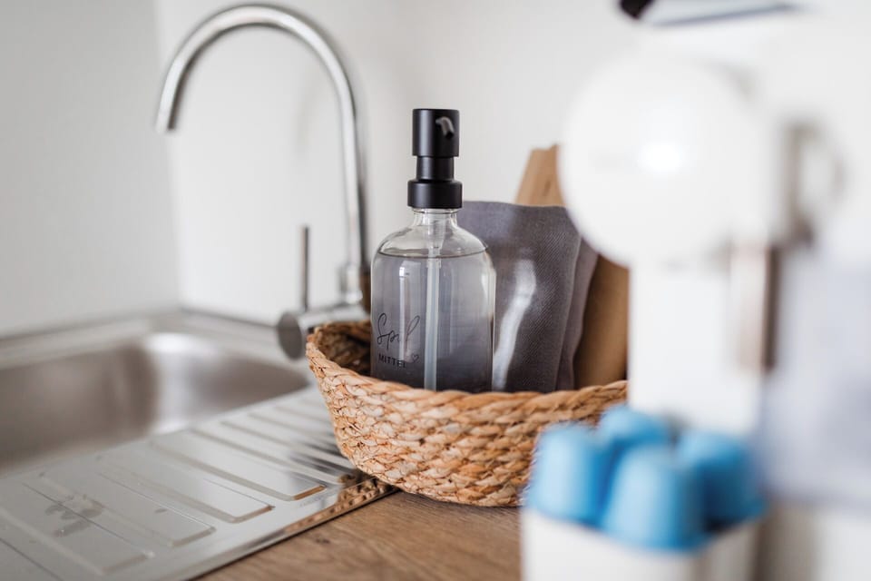 Bathroom amenities