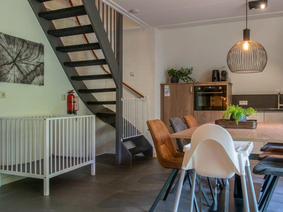 House | Dining