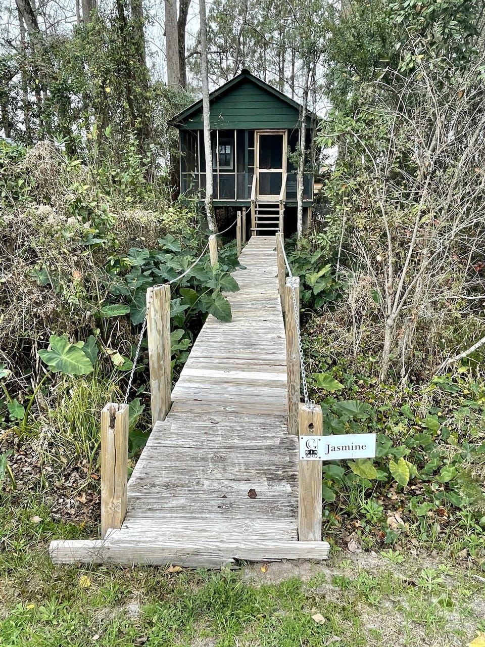 Take a quick walk to our beautiful Demott Lake from the back of the cottage