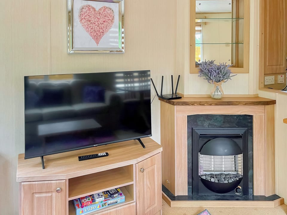 Living area | Shirley&rsquo;s Haven - Emmotland Holidays, Driffield