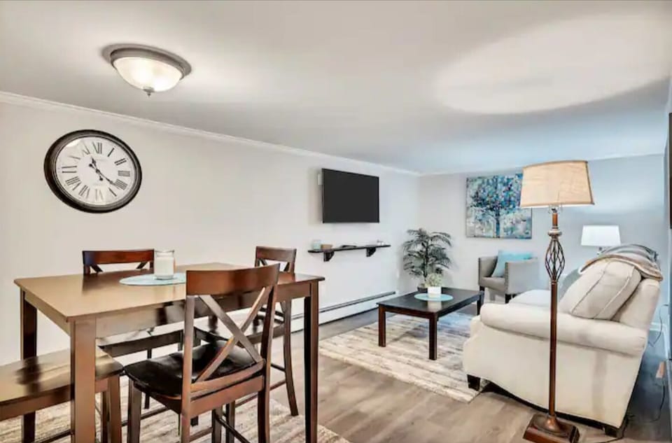 Living & Dining Areas