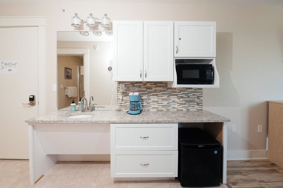 Private kitchenette