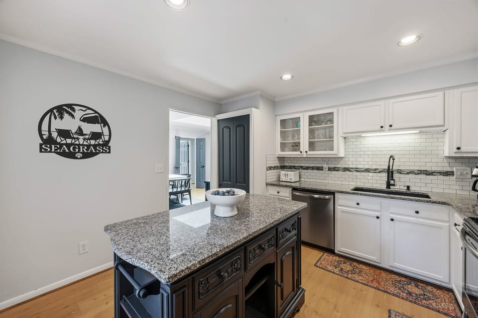 Fully equipped kitchen