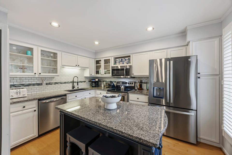 Fully equipped kitchen