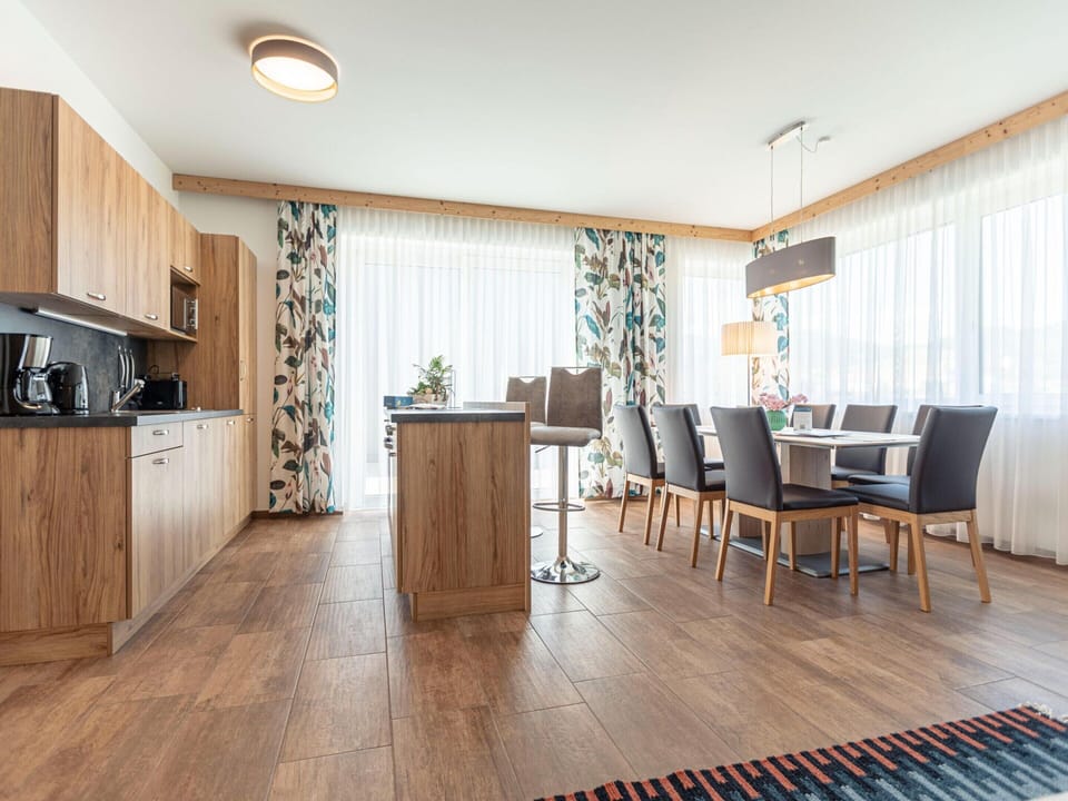Chalet | Dining