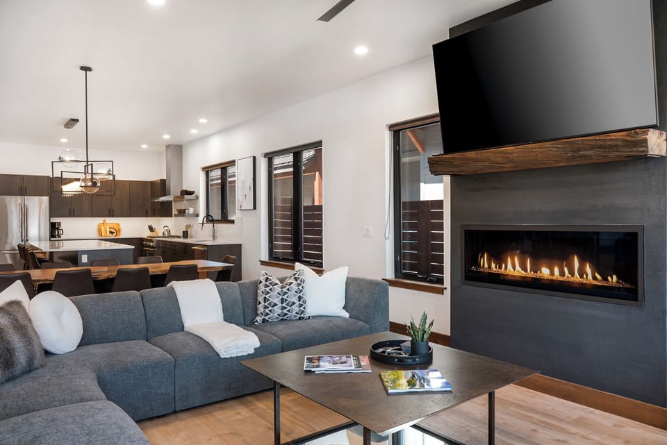 Living room | Main Level