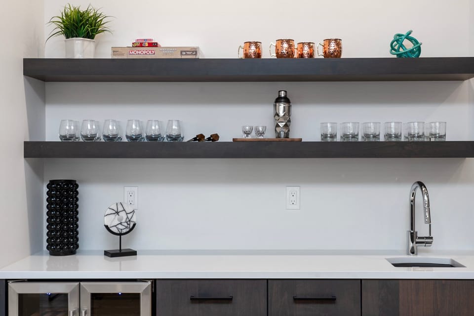 Wet Bar | Main Level