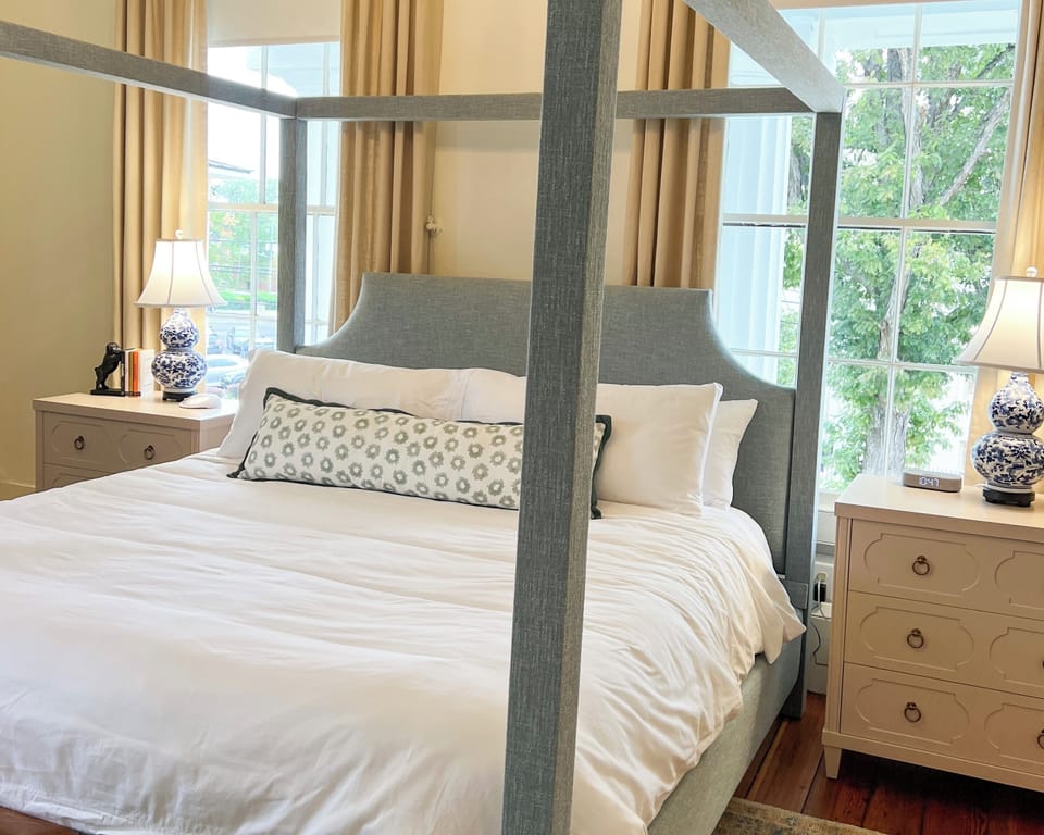 The Iris Guest Suite in The Athenian Historic Inn
