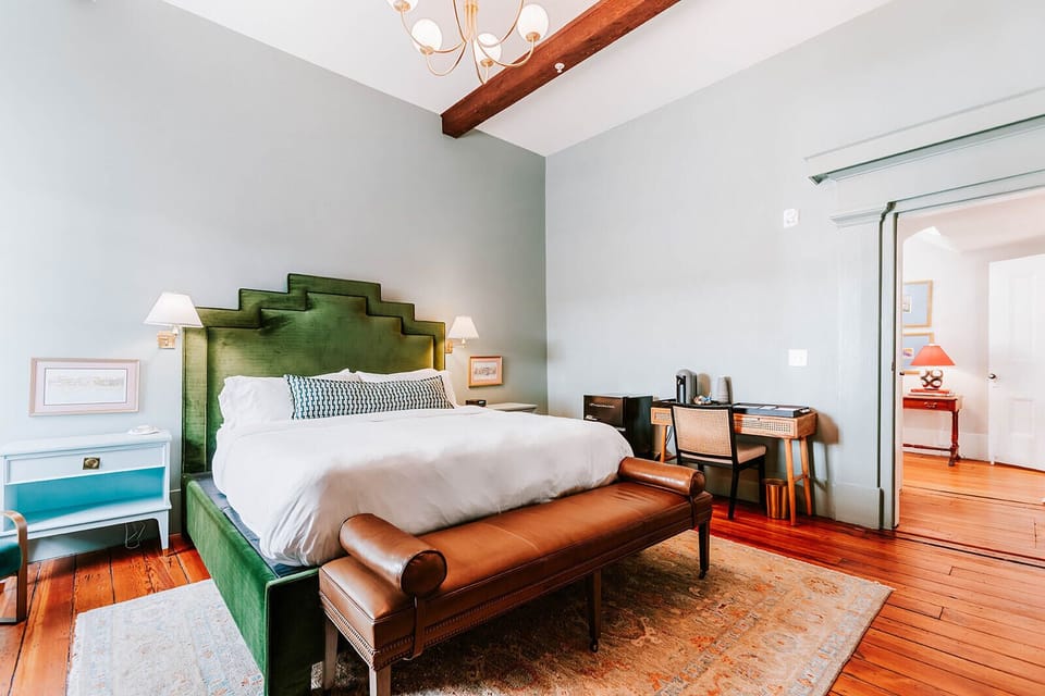 Poseidon Suite- sleeps four with one king size bed and 2 twin beds