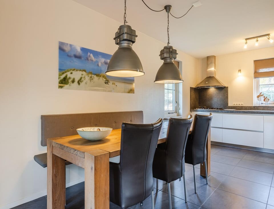 Villa | Dining