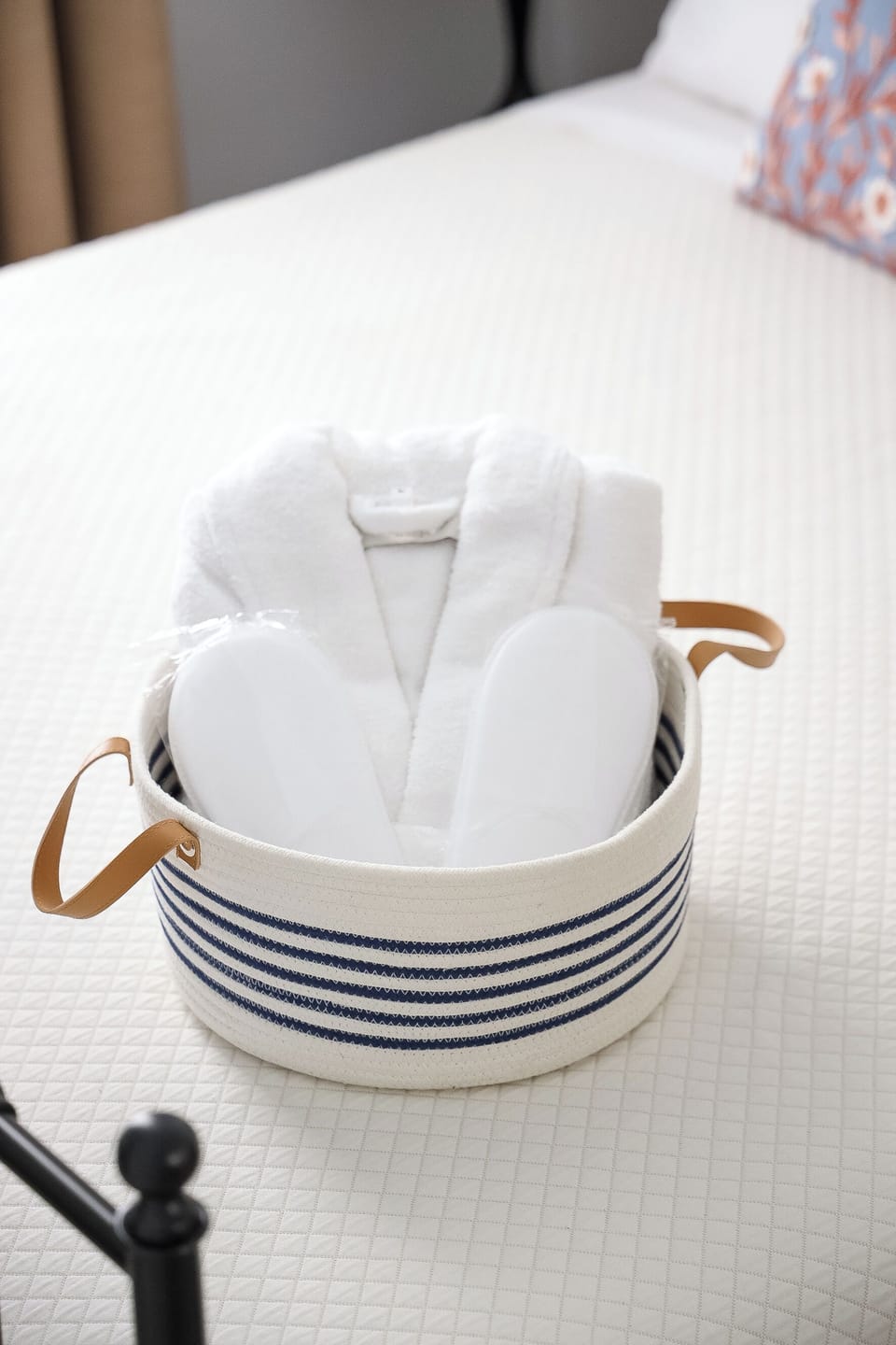 Deluxe Double or Twin Room | Bathroom | Hair dryer, slippers, towels, soap