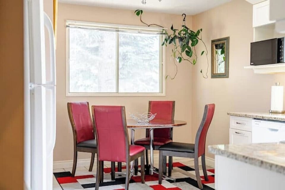 Dinning Area
