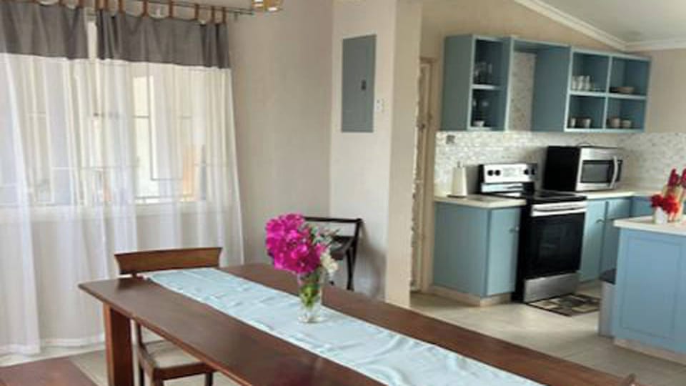 House, 3 Bedrooms, Terrace, Garden View | Interior